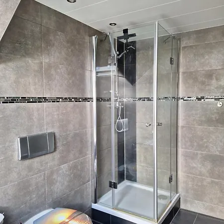 Gaststaette Und Zur Schiene مرسيبورغ