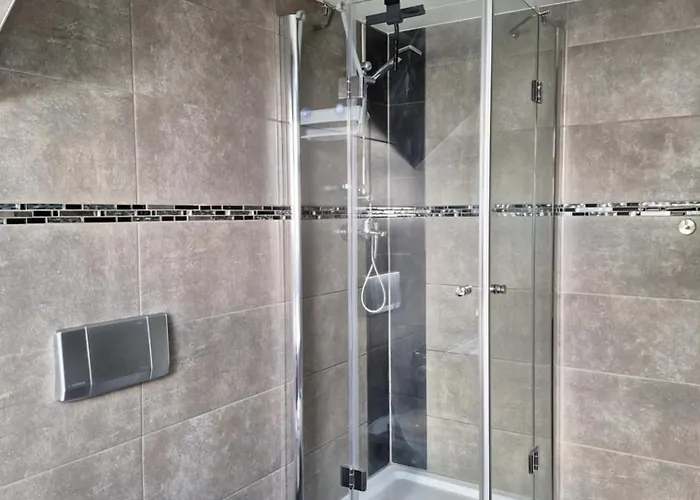 Gaststätte Und Zur Schiene Merseburg