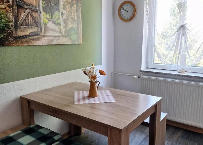 Gaststätte Und Zur Schiene *