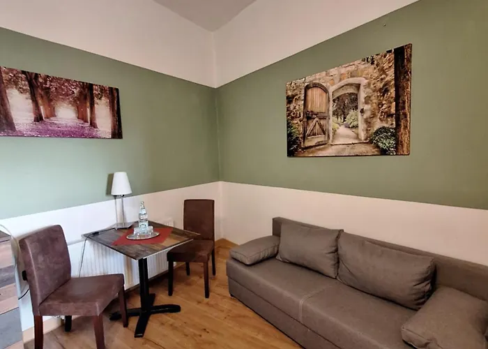 Apartment Gaststätte Und Zur Schiene *